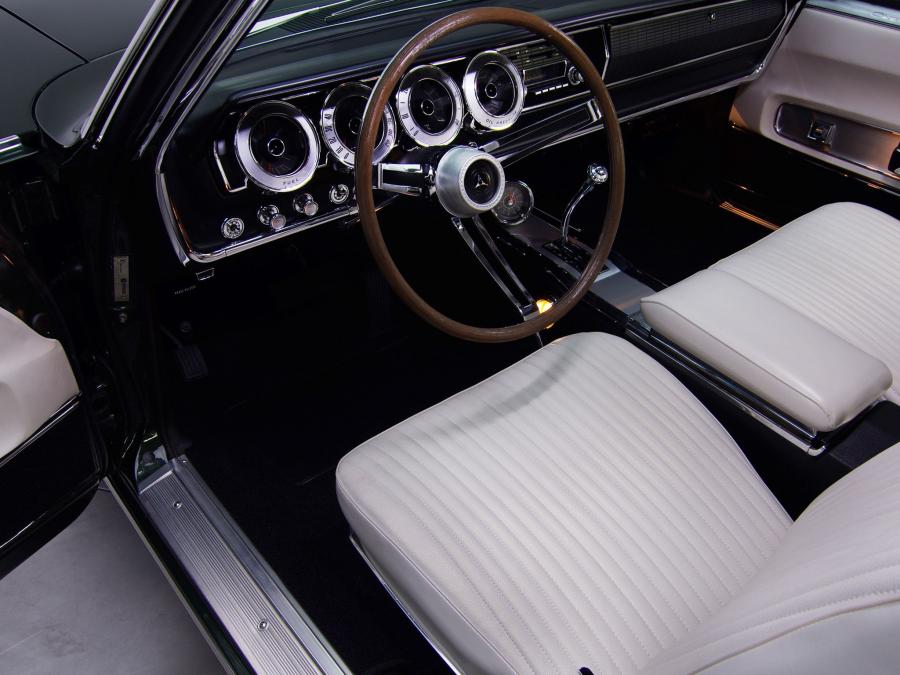  Dodge Charger R/T 426 Hemi 1967 года  (фото 4 из 12)
